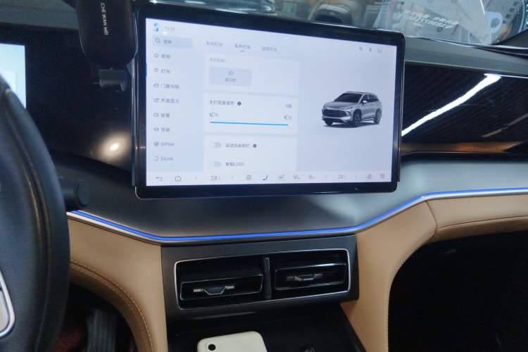 Used BYD Song L DM-i 2024 112 km Beyond Edition Audio And AC Panel
