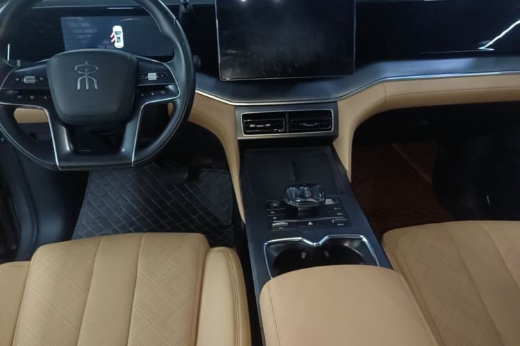 Used BYD Song L DM-i 2024 112 km Leading Edition Center Console