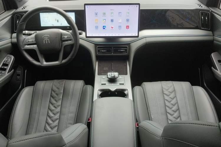 Used BYD Song L DM-i 2024 160km Beyond Edition Center Console