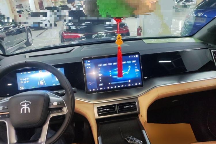 Used BYD Song L DM-i 2024 112 km Leading Edition Center Console