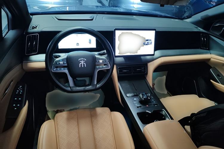 Used BYD Song L DM-i 2024 112 km Leading Edition Center Console