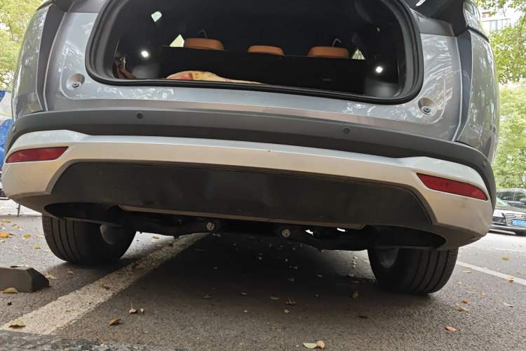 Used BYD Song L DM-i 2024 112 km Leading Edition Chassis Rear