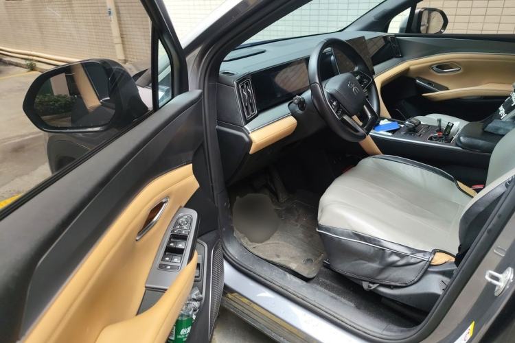 Used BYD Song L DM-i 2024 112 km Beyond Edition Driver Seat