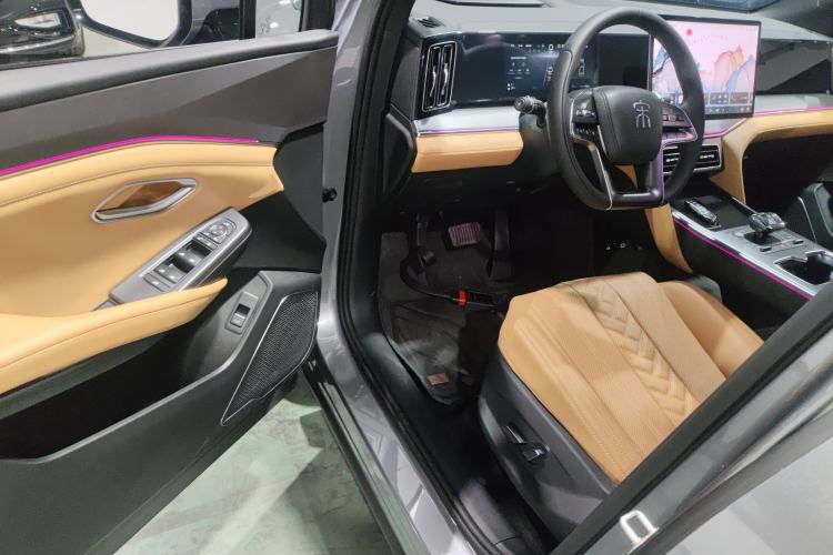 Used BYD Song L DM-i 2024 160km Beyond Edition Driver Seat
