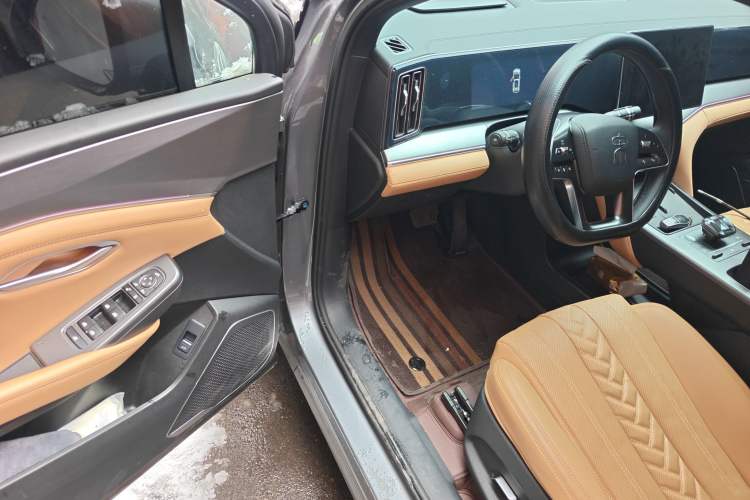 Used BYD Song L DM-i 2024 112 km Beyond Edition Driver Seat