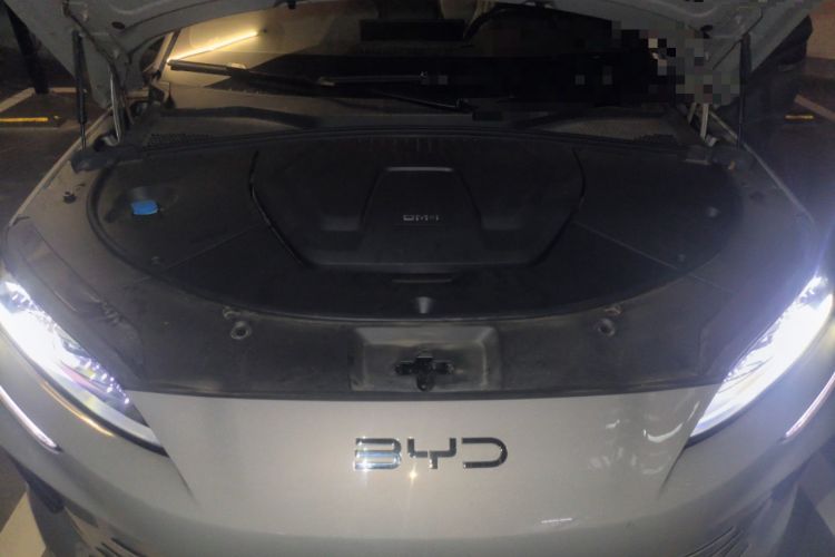 Used BYD Song L DM-i 2024 160km Beyond Edition Engine Bay