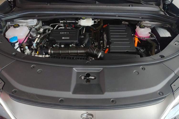 Used BYD Song L DM-i 2024 112 km Beyond Edition Engine Bay
