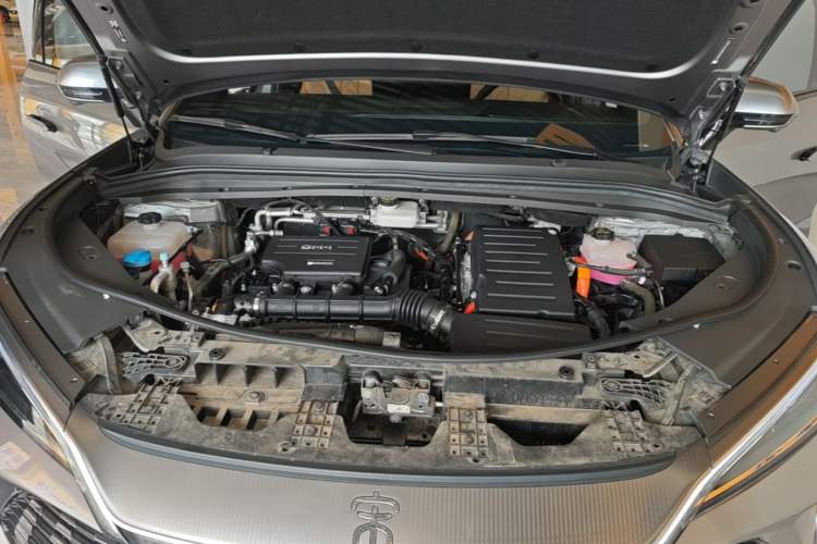 Used BYD Song L DM-i 2024 160km Beyond Edition Engine Bay