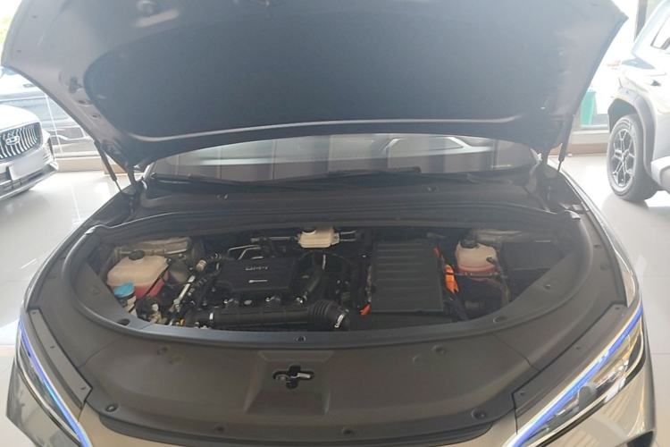 Used BYD Song L DM-i 2024 112 km Leading Edition Engine Bay