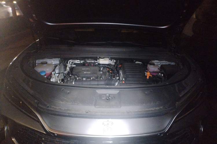 Used BYD Song L DM-i 2024 160km Beyond Edition Engine Bay