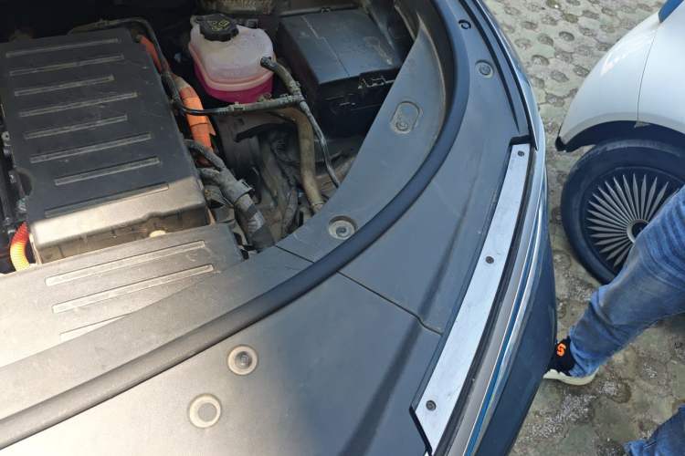 Used BYD Song L DM-i 2024 112 km Leading Edition Engine Bay Left