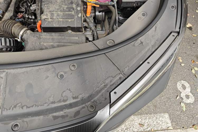 Used BYD Song L DM-i 2024 112 km Leading Edition Engine Bay Left