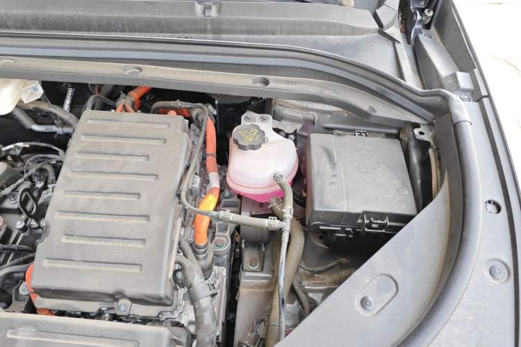 Used BYD Song L DM-i 2024 112 km Beyond Edition Engine Bay Left