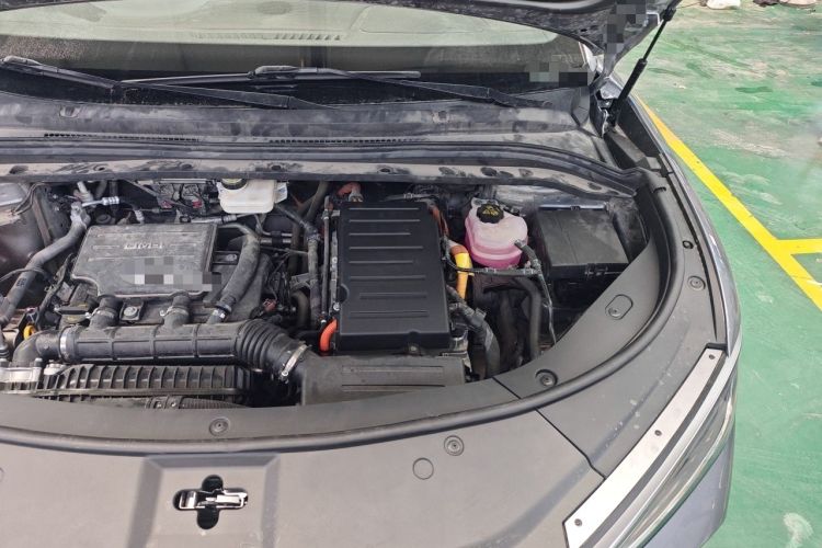 Used BYD Song L DM-i 2024 160km Beyond Edition Engine Bay Left