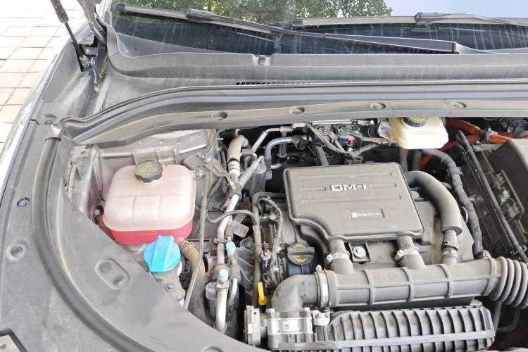 Used BYD Song L DM-i 2024 112 km Beyond Edition Engine Bay Right