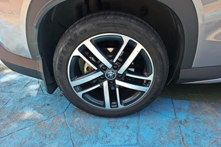 Used BYD Song L DM-i 2024 112 km Beyond Edition Exterior 5