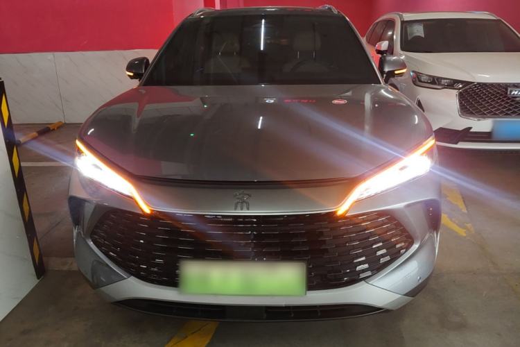 Used BYD Song L DM-i 2024 112 km Beyond Edition Front