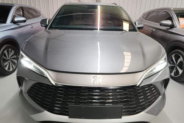 Used BYD Song L DM-i 2024 112 km Leading Edition Front
