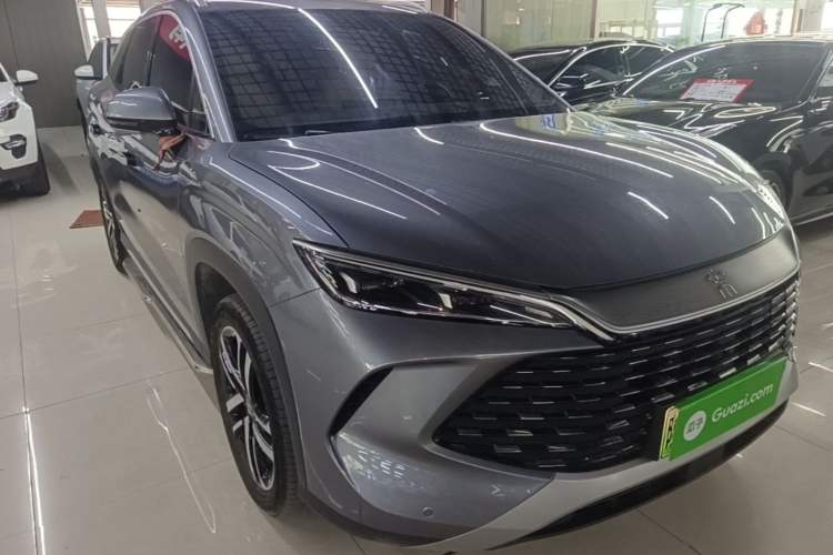 Used BYD Song L DM-i 2024 112 km Leading Edition Front Right 45 Deg