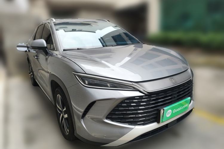 Used BYD Song L DM-i 2024 112 km Beyond Edition Front Right 45 Deg