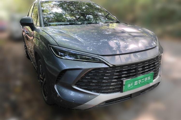 Used BYD Song L DM-i 2024 112 km Leading Edition Front Right 45 Deg