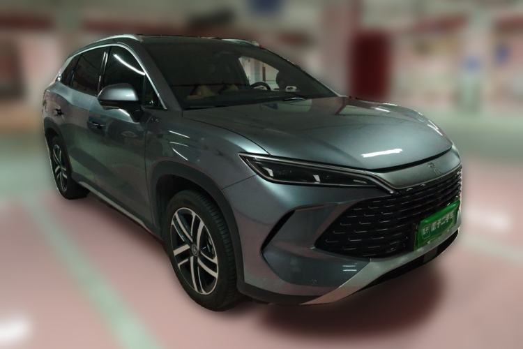 Used BYD Song L DM-i 2024 112 km Beyond Edition Front Right 45 Deg
