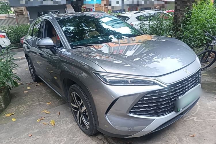 Used BYD Song L DM-i 2024 112 km Beyond Edition Front Right 45 Deg