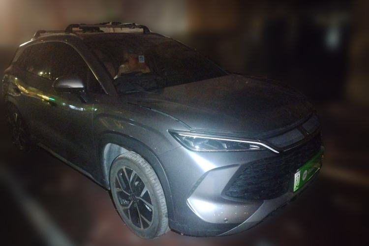 Used BYD Song L DM-i 2024 160km Beyond Edition Front Right 45 Deg