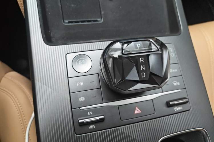 Used BYD Song L DM-i 2024 160 km Excellence Version Gear Lever