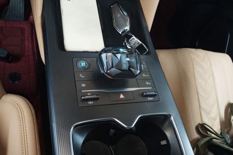 Used BYD Song L DM-i 2024 112 km Beyond Edition Gear Lever