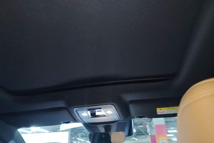 Used BYD Song L DM-i 2024 112 km Beyond Edition Headliner