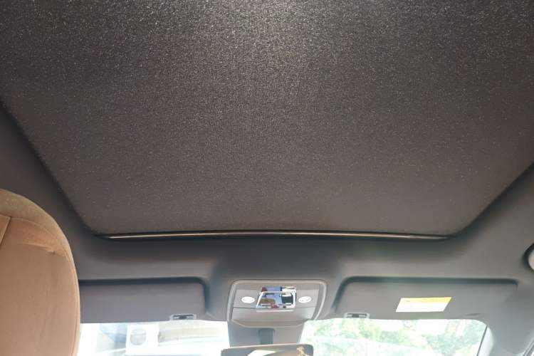Used BYD Song L DM-i 2024 112 km Leading Edition Headliner
