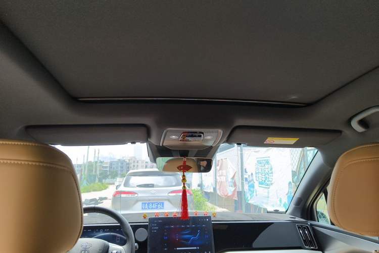 Used BYD Song L DM-i 2024 112 km Beyond Edition Headliner