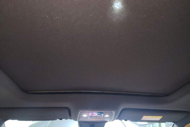 Used BYD Song L DM-i 2024 112 km Leading Edition Headliner