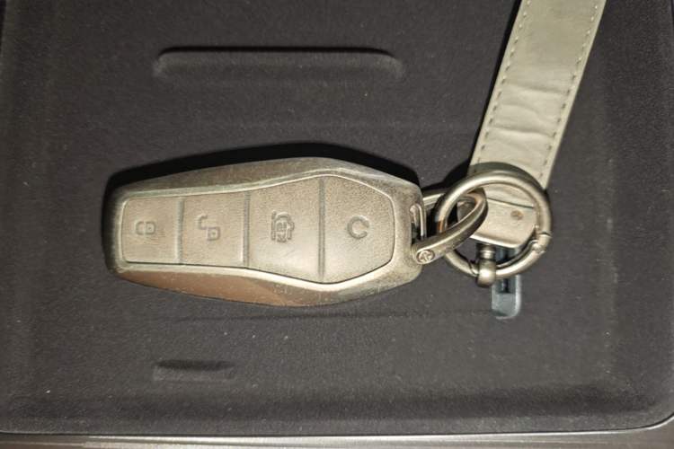 Used BYD Song L DM-i 2024 160km Beyond Edition Interior 1
