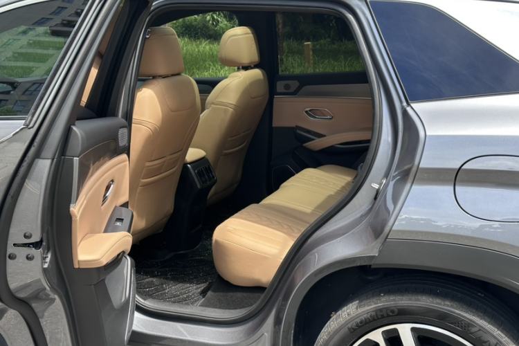Used BYD Song L DM-i 2024 112 km Beyond Edition Interior 2