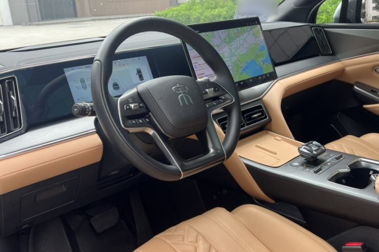 Used BYD Song L DM-i 2024 160km Beyond Edition Interior 2