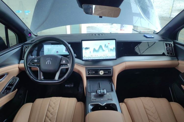 Used BYD Song L DM-i 2024 112 km Beyond Edition Interior 2
