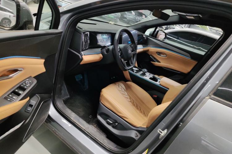 Used BYD Song L DM-i 2024 160km Beyond Edition Interior 3