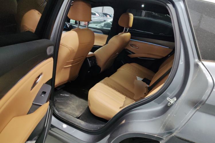 Used BYD Song L DM-i 2024 160km Beyond Edition Interior 4