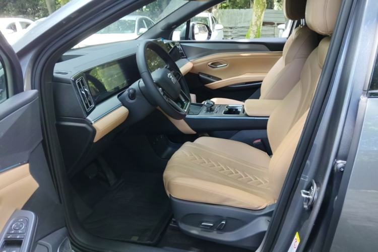 Used BYD Song L DM-i 2024 160 km Excellence Version Left Front Seat