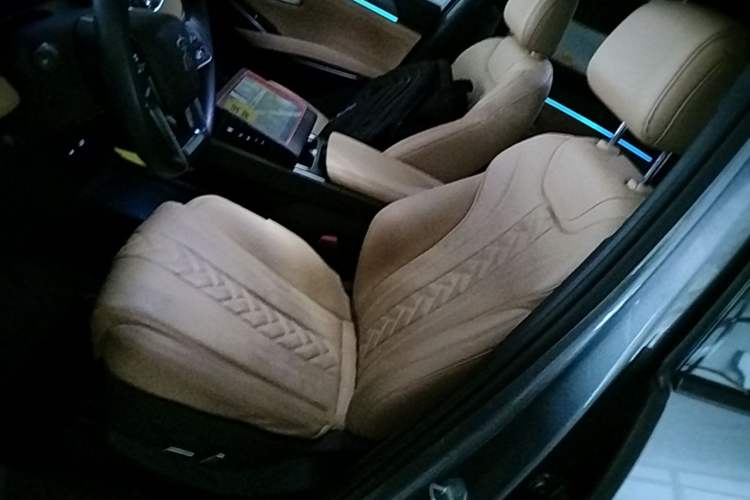 Used BYD Song L DM-i 2024 112 km Beyond Edition Left Front Seat