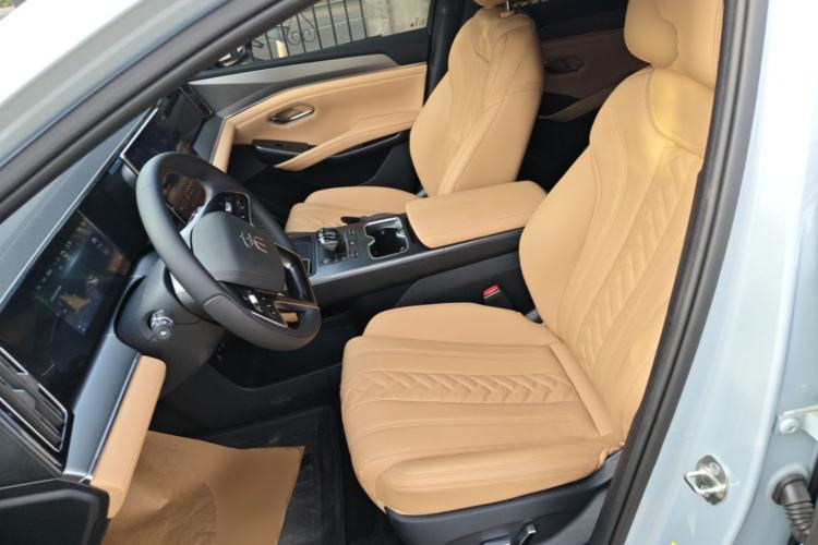 Used BYD Song L DM-i 2024 112 km Beyond Edition Left Front Seat