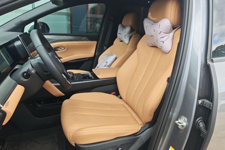 Used BYD Song L DM-i 2024 112 km Leading Edition Left Front Seat
