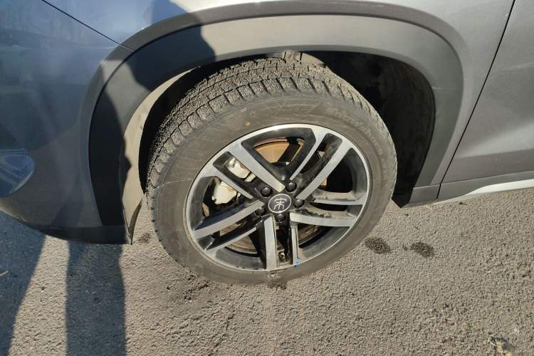Used BYD Song L DM-i 2024 112 km Leading Edition Left Front Wheel Hub