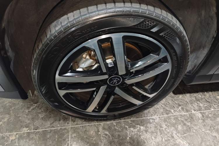 Used BYD Song L DM-i 2024 112 km Beyond Edition Left Front Wheel Hub
