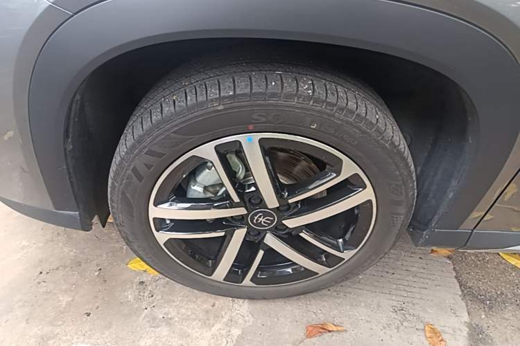 Used BYD Song L DM-i 2024 112 km Beyond Edition Left Front Wheel Hub