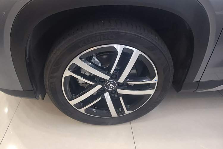 Used BYD Song L DM-i 2024 112 km Beyond Edition Left Front Wheel Hub