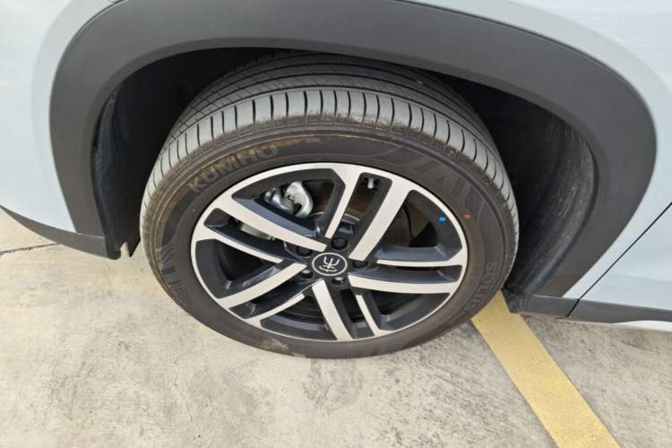 Used BYD Song L DM-i 2024 112 km Beyond Edition Left Front Wheel Hub