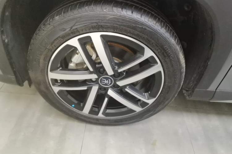 Used BYD Song L DM-i 2024 112 km Beyond Edition Left Front Wheel Hub